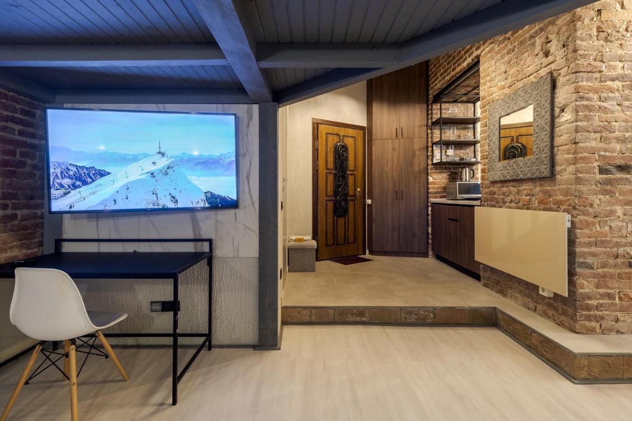 Lesi Apartment With Terrace Λβιβ Εξωτερικό φωτογραφία